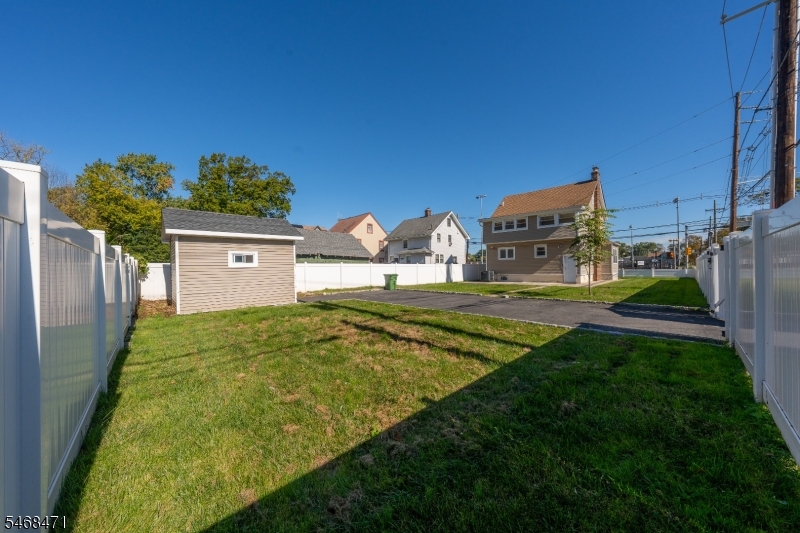 824 Chestnut Street Roselle NJ 07203