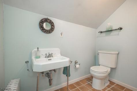 449 Stamets Road Holland NJ 08848