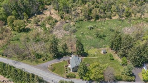 449 Stamets Road Holland NJ 08848