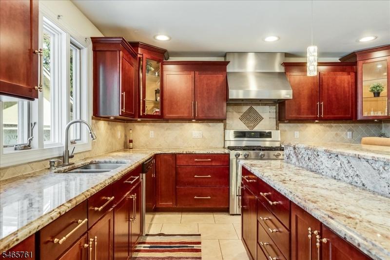 974 Ingersoll Terrace Union NJ 07083
