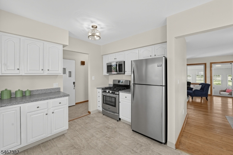 39 N Edward Street Sayreville NJ 08872