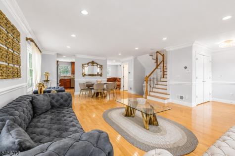 207 Stonehouse Road Bloomfield NJ 07028