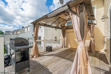 207 Stonehouse Road Bloomfield NJ 07028