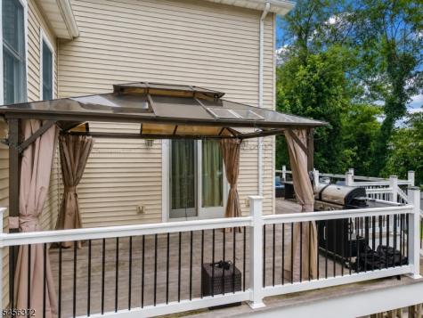 207 Stonehouse Road Bloomfield NJ 07028