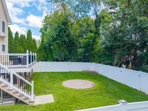 207 Stonehouse Road Bloomfield NJ 07028