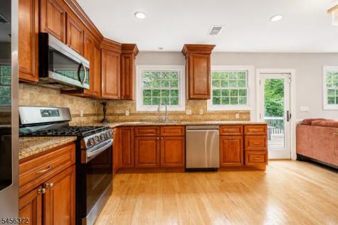 207 Stonehouse Road Bloomfield NJ 07028