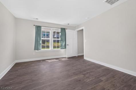 101 Mountain View Lane Mansfield NJ 07865