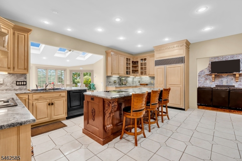 47 Rustic Trail Raritan NJ 08822