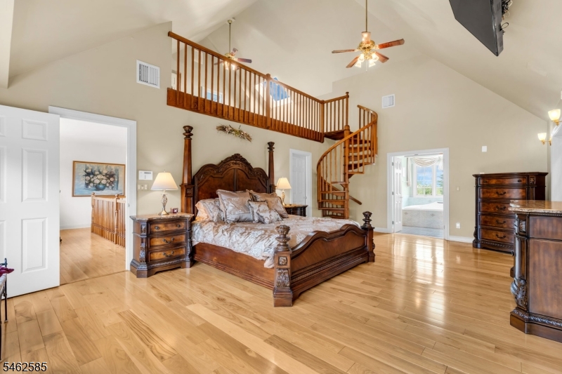 47 Rustic Trail Raritan NJ 08822