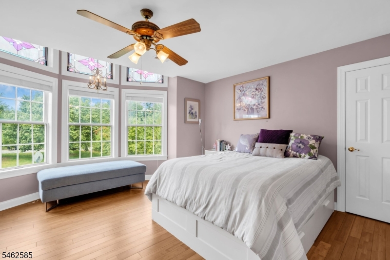 47 Rustic Trail Raritan NJ 08822
