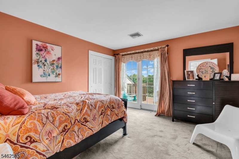 47 Rustic Trail Raritan NJ 08822