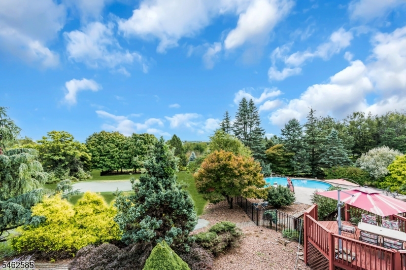 47 Rustic Trail Raritan NJ 08822