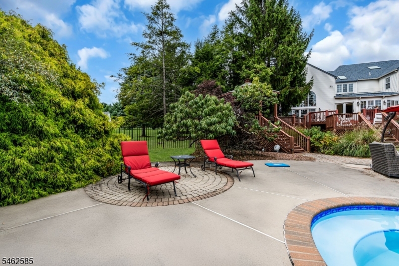 47 Rustic Trail Raritan NJ 08822