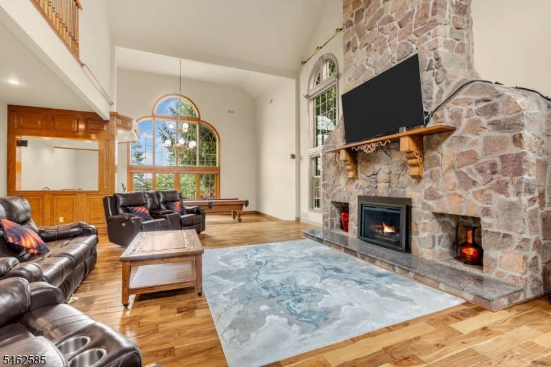 47 Rustic Trail Raritan NJ 08822