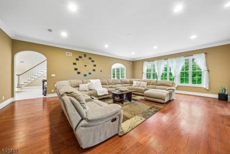 72 Hook Mountain Road Montville NJ 07045