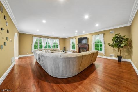 72 Hook Mountain Road Montville NJ 07045