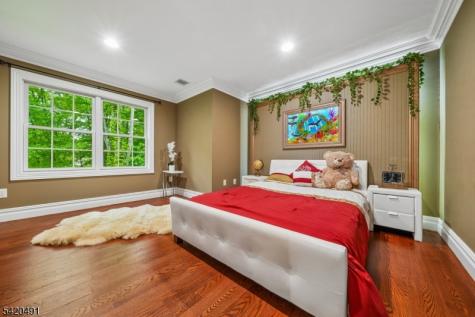 72 Hook Mountain Road Montville NJ 07045