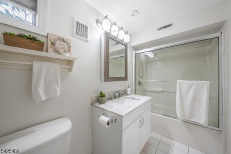 2 Dogwood Terrace Livingston NJ 07039