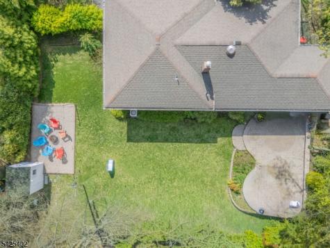 2 Dogwood Terrace Livingston NJ 07039