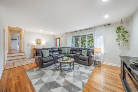 2 Dogwood Terrace Livingston NJ 07039