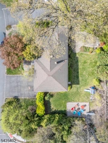 2 Dogwood Terrace Livingston NJ 07039