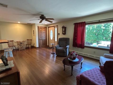 411 Sussex Street Pohatcong NJ 08865