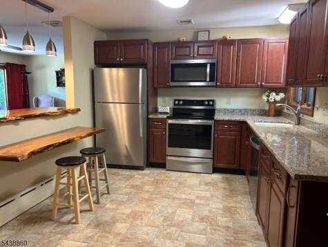 411 Sussex Street Pohatcong NJ 08865