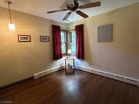 411 Sussex Street Pohatcong NJ 08865