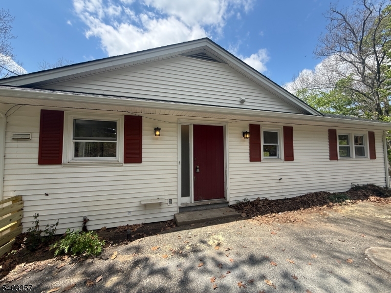 16 Sunset Trail Rockaway NJ 07866