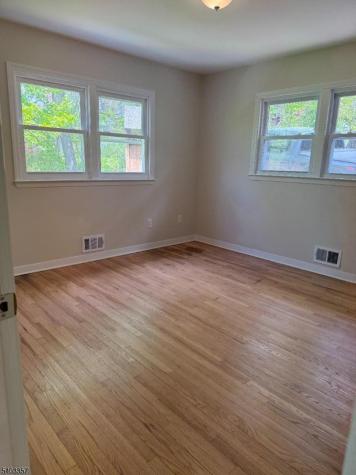 16 Sunset Trail Rockaway NJ 07866