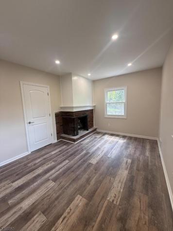 16 Sunset Trail Rockaway NJ 07866