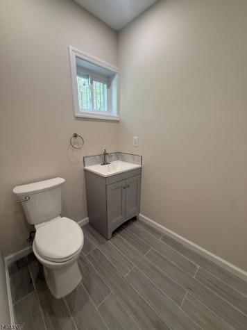 16 Sunset Trail Rockaway NJ 07866