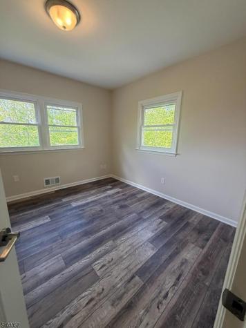 16 Sunset Trail Rockaway NJ 07866