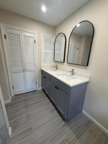 16 Sunset Trail Rockaway NJ 07866