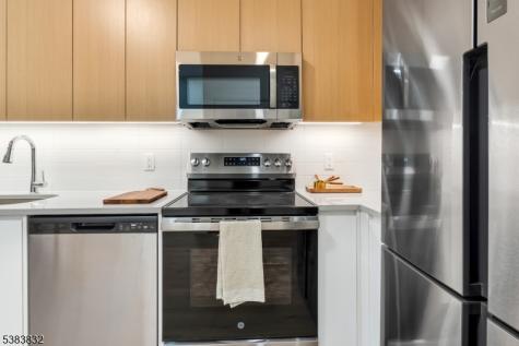 431 Drive Mlk Jr Boulevard East Orange NJ 07018