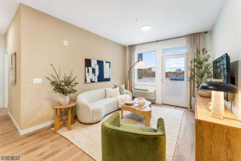 431 Drive Mlk Jr Boulevard East Orange NJ 07018