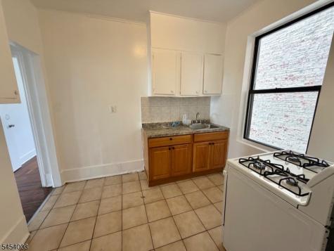 94 S Munn Avenue East Orange NJ 07018