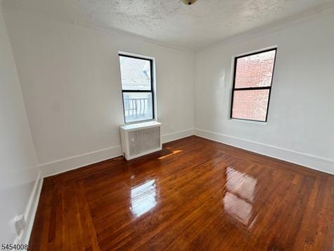 94 S Munn Avenue East Orange NJ 07018
