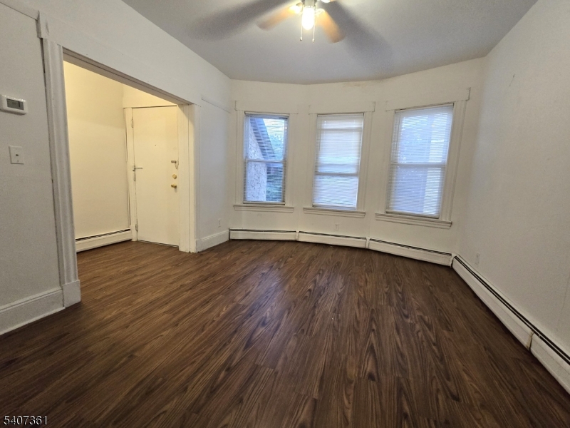 54 Stuyvesant Avenue Lyndhurst NJ 07071