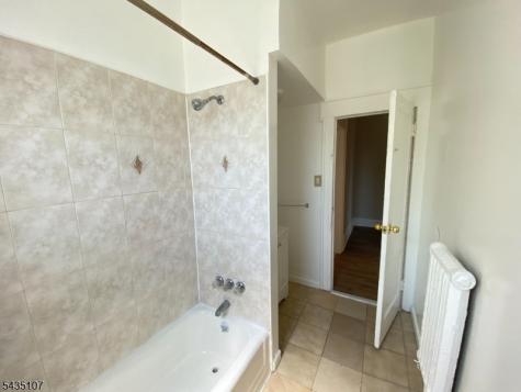 23 Harvard Street East Orange NJ 07018