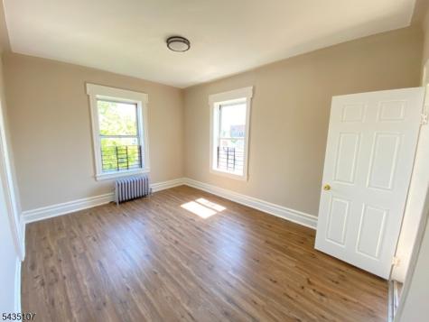 23 Harvard Street East Orange NJ 07018