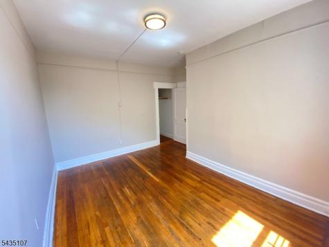 23 Harvard Street East Orange NJ 07018