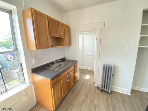 23 Harvard Street East Orange NJ 07018