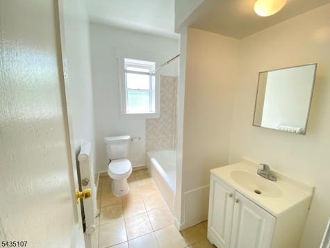 23 Harvard Street East Orange NJ 07018
