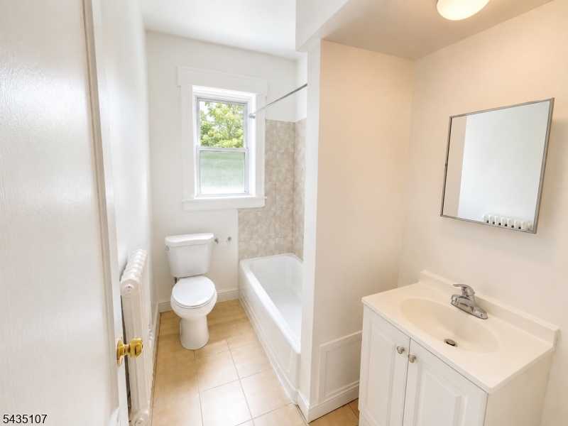 23 Harvard Street East Orange NJ 07018