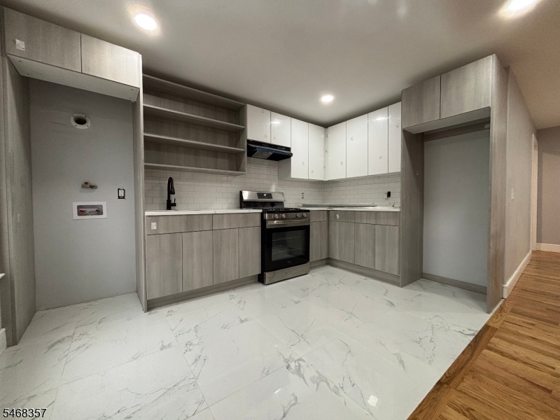 145 Elm Street Newark NJ 07105