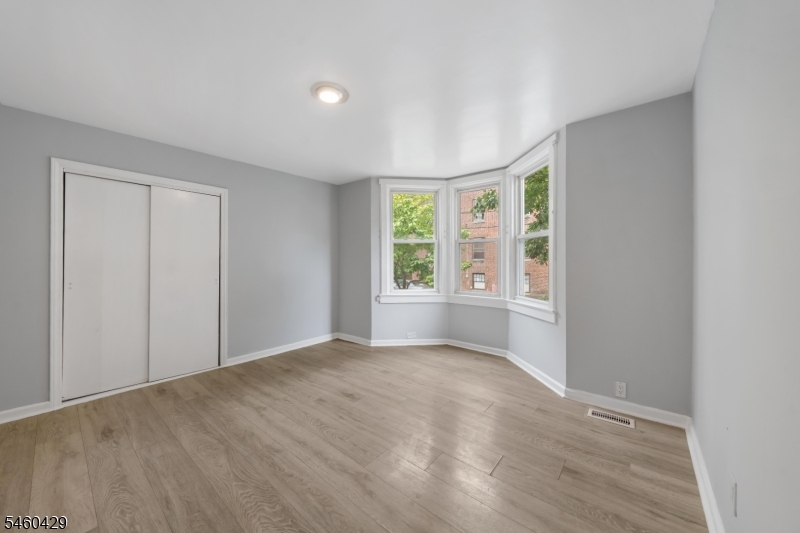 54 Llewellyn Avenue Bloomfield NJ 07003