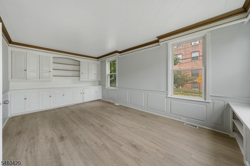 54 Llewellyn Avenue Bloomfield NJ 07003