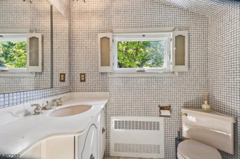 172 New Providence Road Mountainside NJ 07092