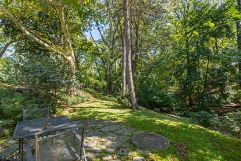 172 New Providence Road Mountainside NJ 07092